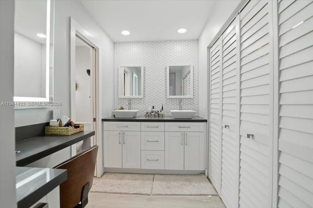 958 Mockingbird Ln #514 Plantation, FL 33324