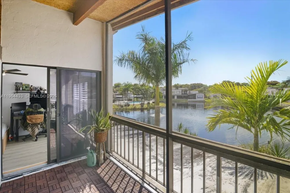958 Mockingbird Ln #514 Plantation, FL 33324