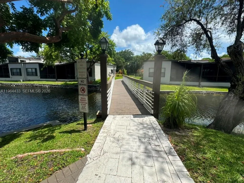 958 Mockingbird Ln #514 Plantation, FL 33324