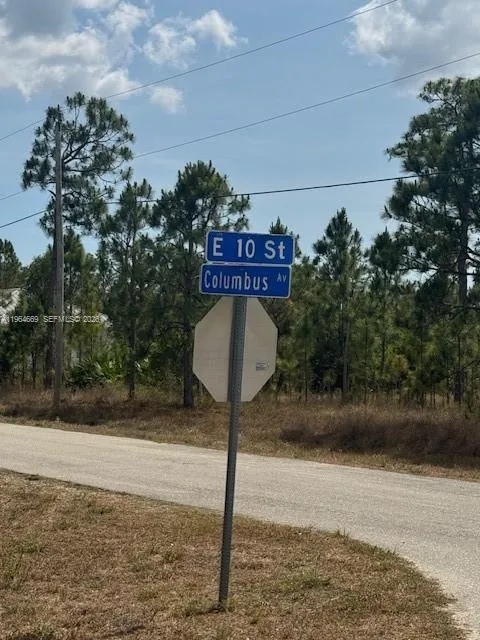 3104 E 10th ST Lehigh Acres, FL 33972