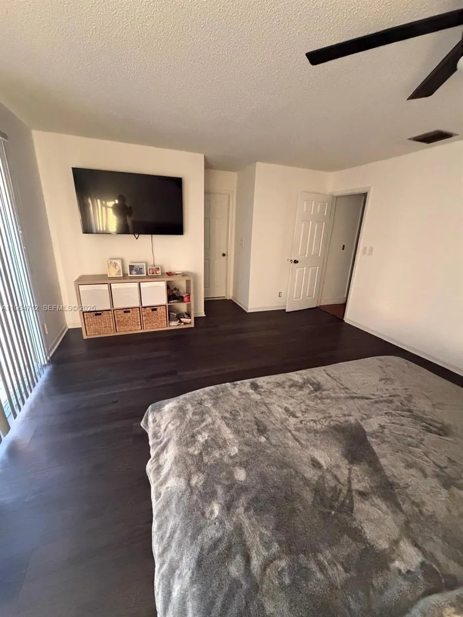 868 NW 81st Way Plantation, FL 33324