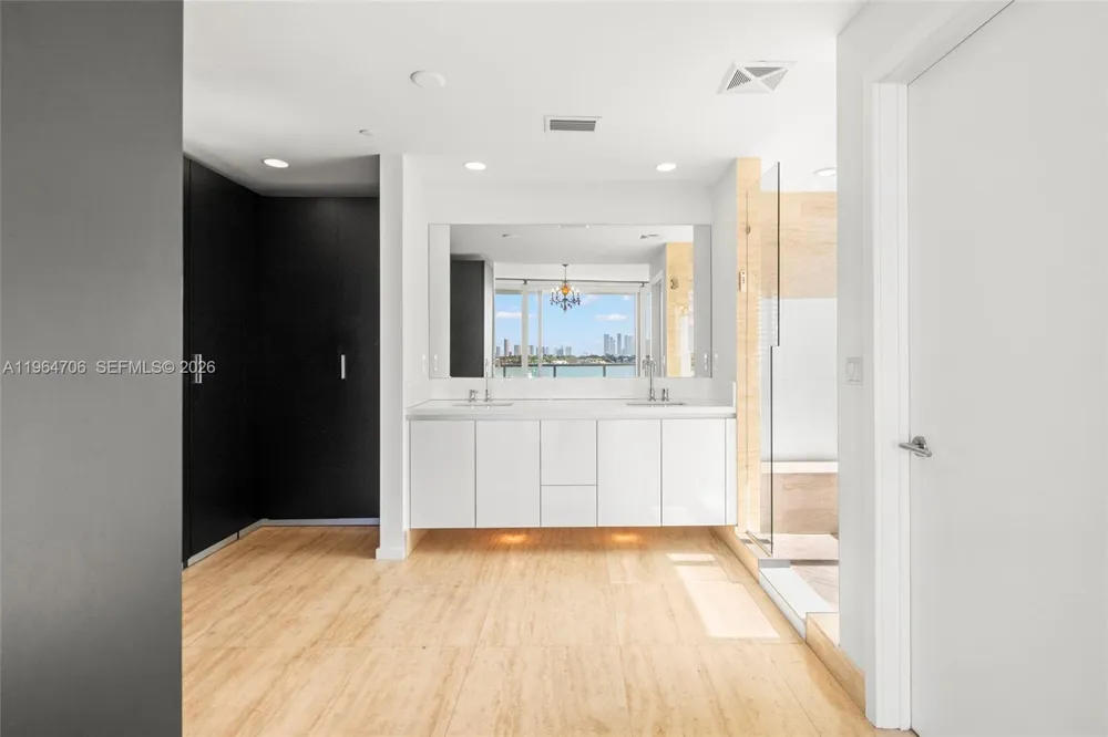 1470 16th St #501 Miami Beach, FL 33139