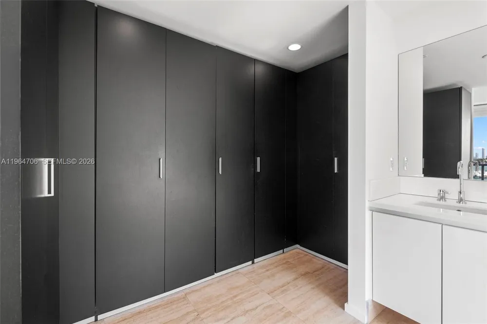 1470 16th St #501 Miami Beach, FL 33139