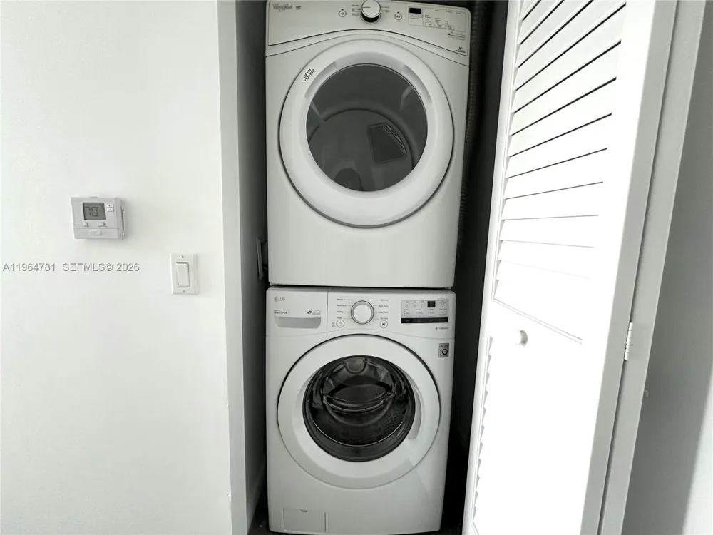151 SE 1st St #1501 Miami, FL 33131