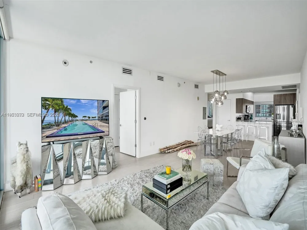 601 NE 36th St #1003 Miami, FL 33137