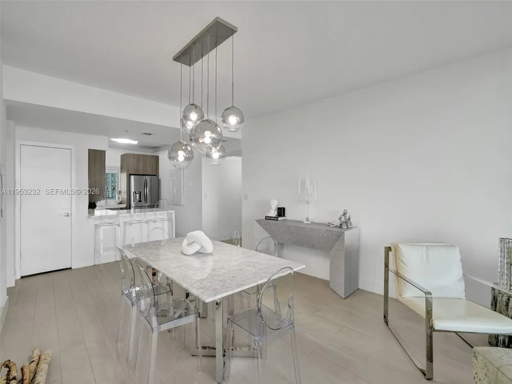 601 NE 36th St #1003 Miami, FL 33137