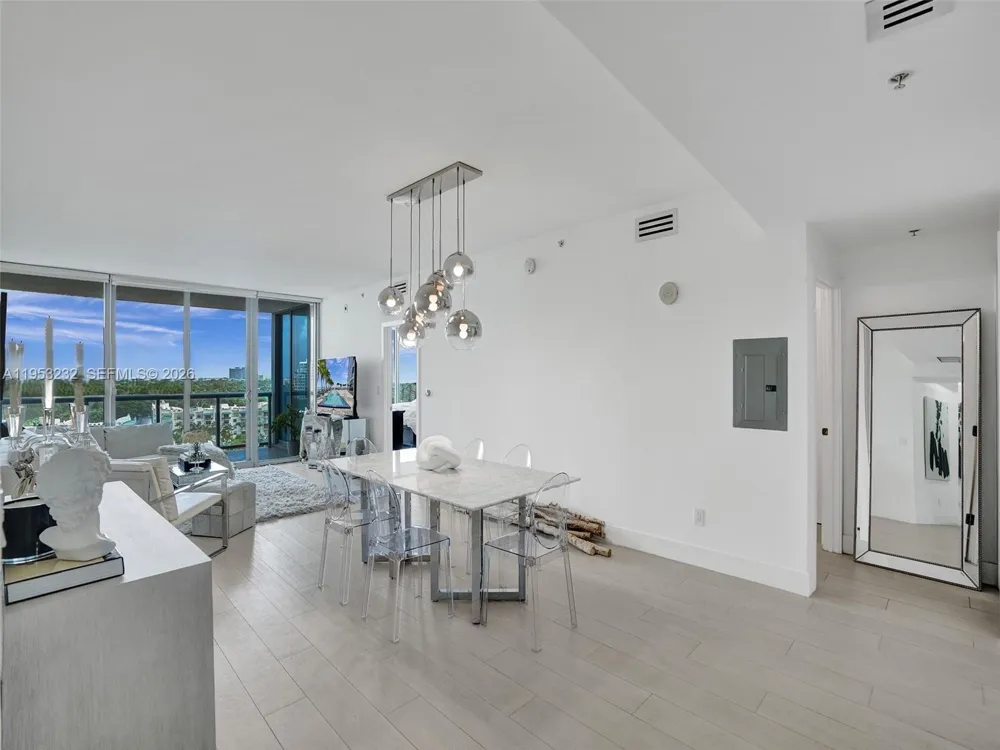 601 NE 36th St #1003 Miami, FL 33137
