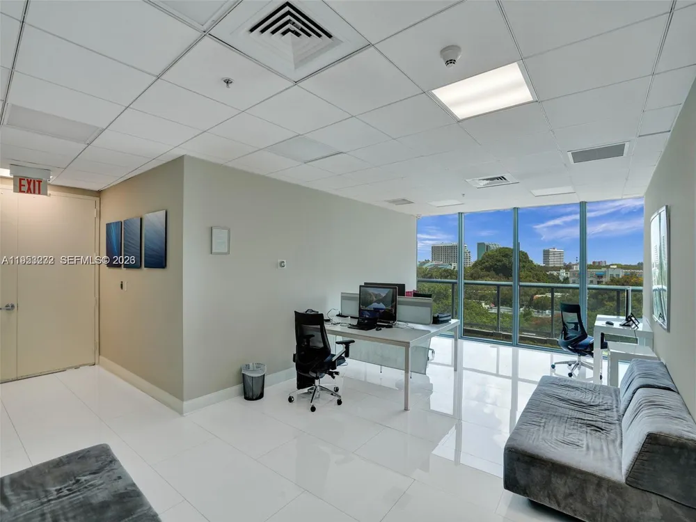 601 NE 36th St #1003 Miami, FL 33137