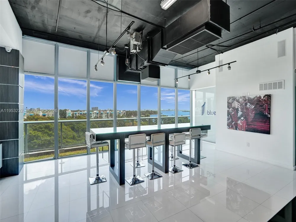 601 NE 36th St #1003 Miami, FL 33137
