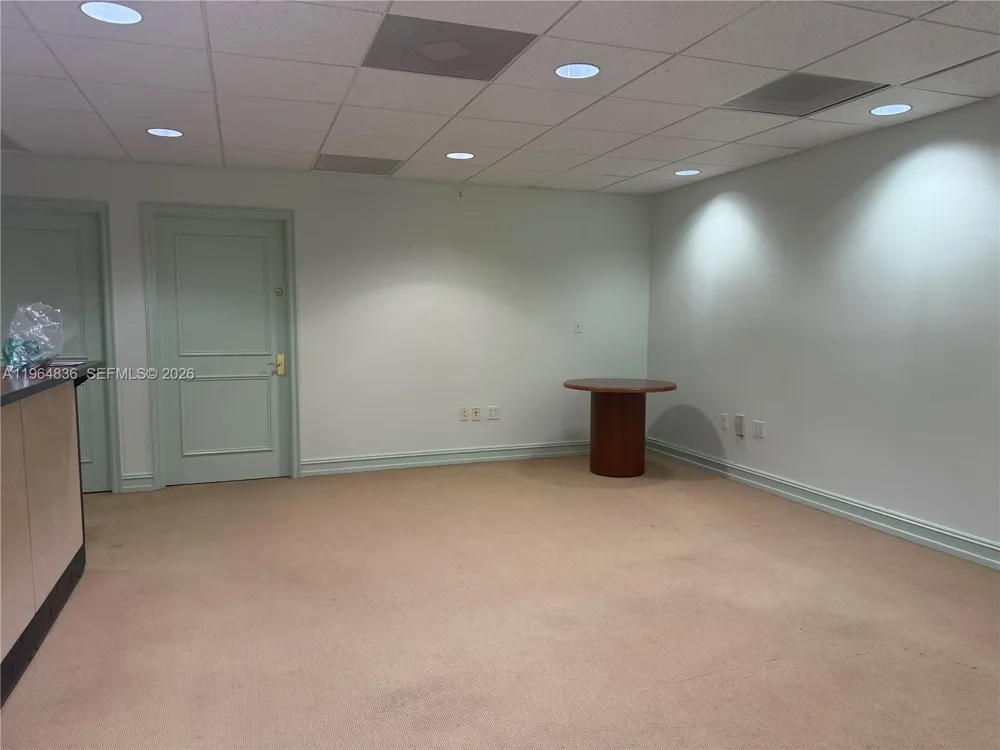 2435 Hollywood Blvd Hollywood, FL 33020