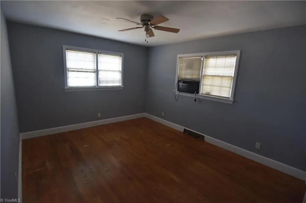 3808 Cash Drive Winston-Salem, NC 27107