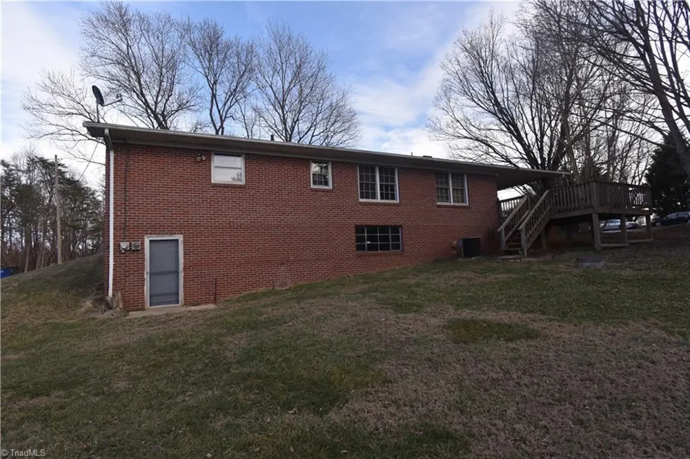 3808 Cash Drive Winston-Salem, NC 27107