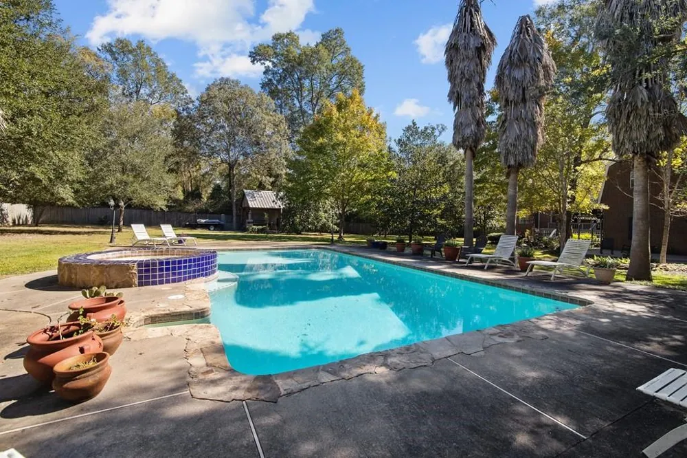 1409 Bending Brook Circle Lufkin, TX 75904