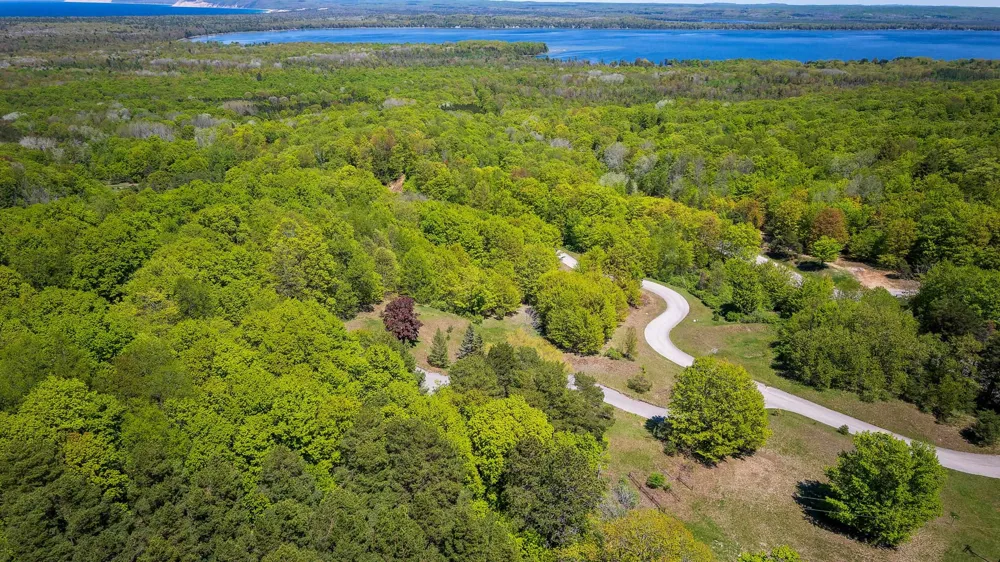 3100 Warren Road Benzonia Township, MI 49617