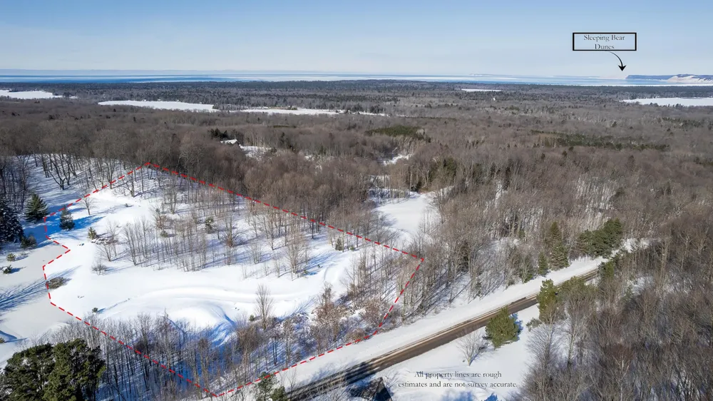 3100 Warren Road Benzonia Township, MI 49617