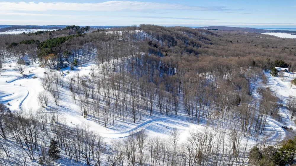 3100 Warren Road Benzonia Township, MI 49617