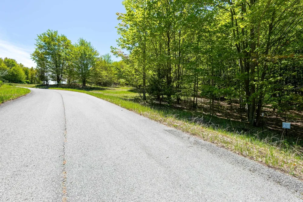 3100 Warren Road Benzonia Township, MI 49617