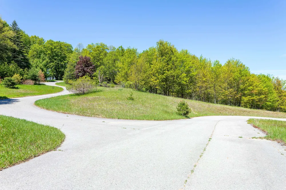 3100 Warren Road Benzonia Township, MI 49617