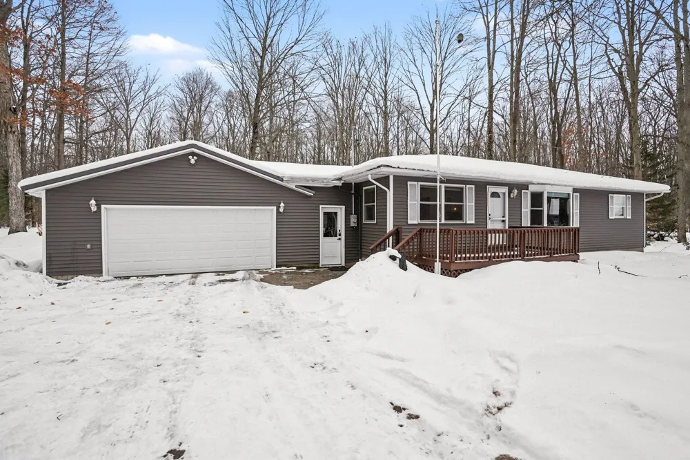 18412 148th Avenue Spring Lake Township, MI 49456