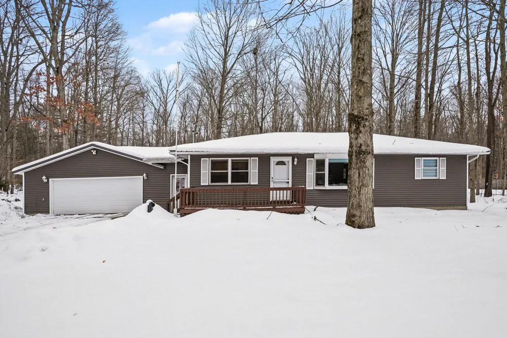 18412 148th Avenue Spring Lake Township, MI 49456