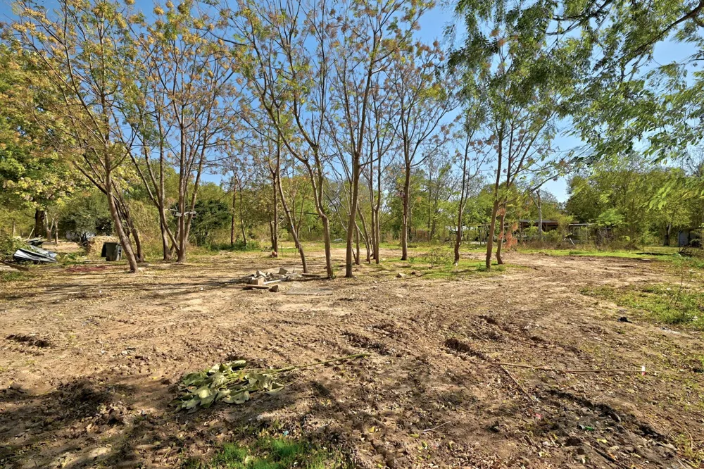2004 Whirlaway Drive Del Valle, TX 78617
