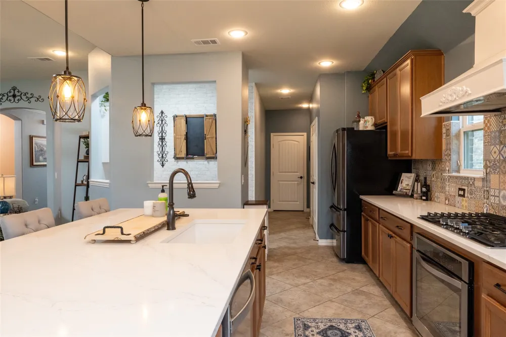 932 Basket Willow Terrace Fort Worth, TX 76052