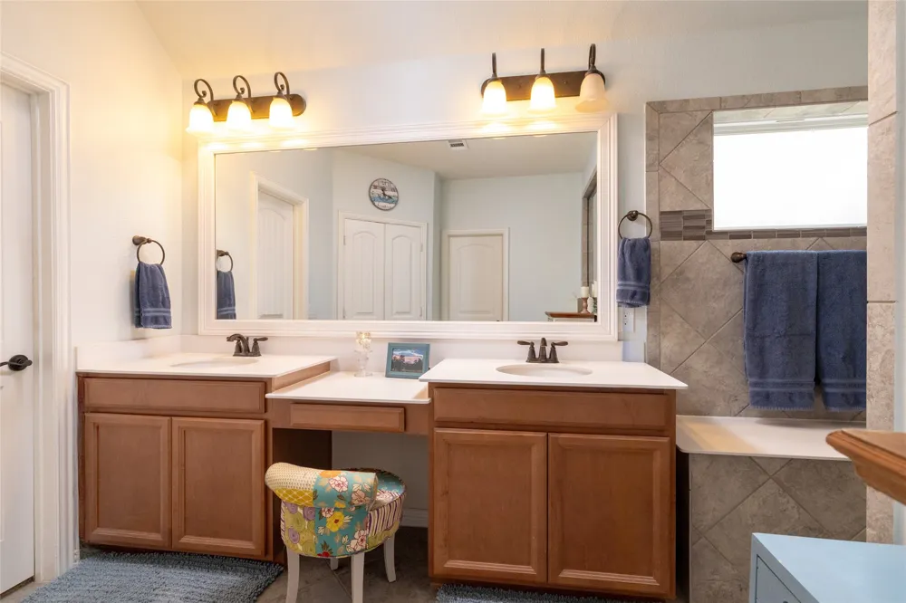 932 Basket Willow Terrace Fort Worth, TX 76052