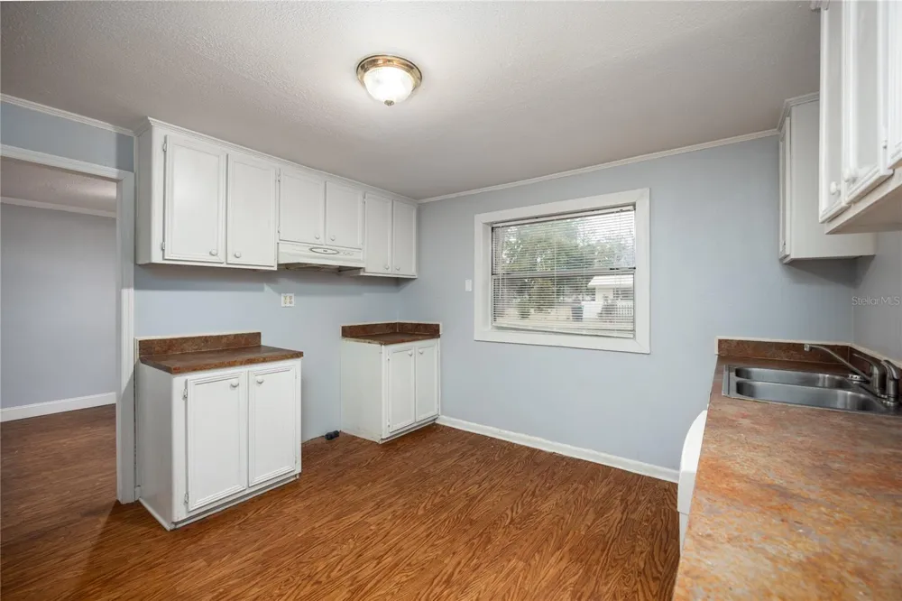 1001 NE 2ND AVENUE Trenton, FL 32693