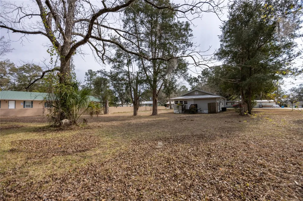 1001 NE 2ND AVENUE Trenton, FL 32693