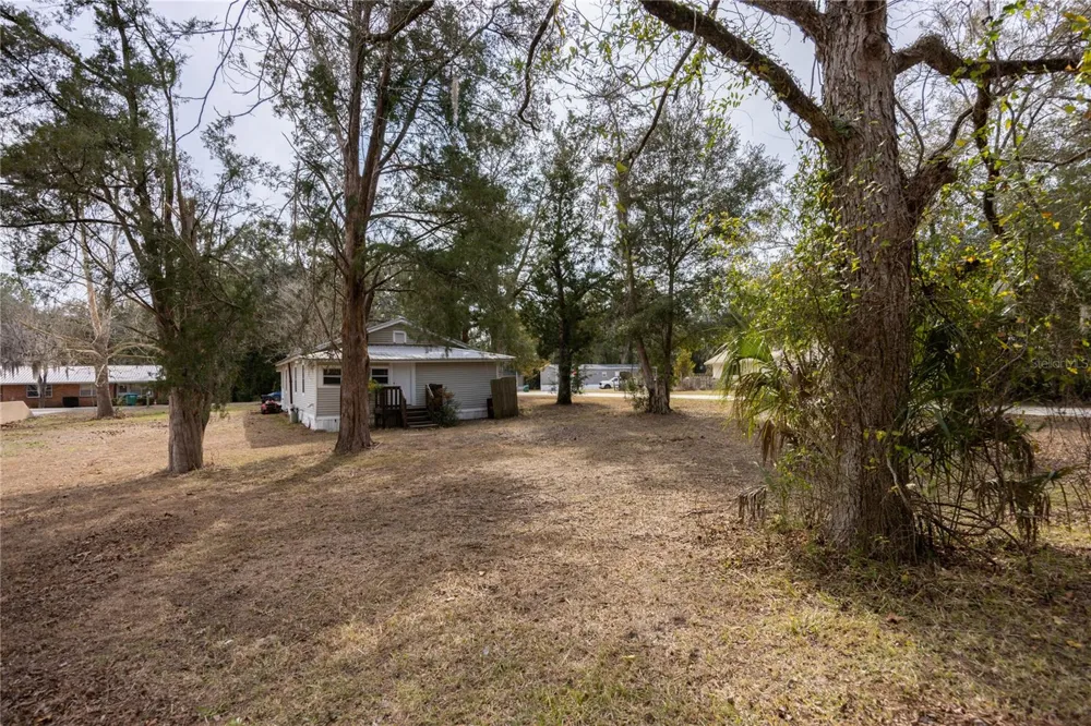 1001 NE 2ND AVENUE Trenton, FL 32693