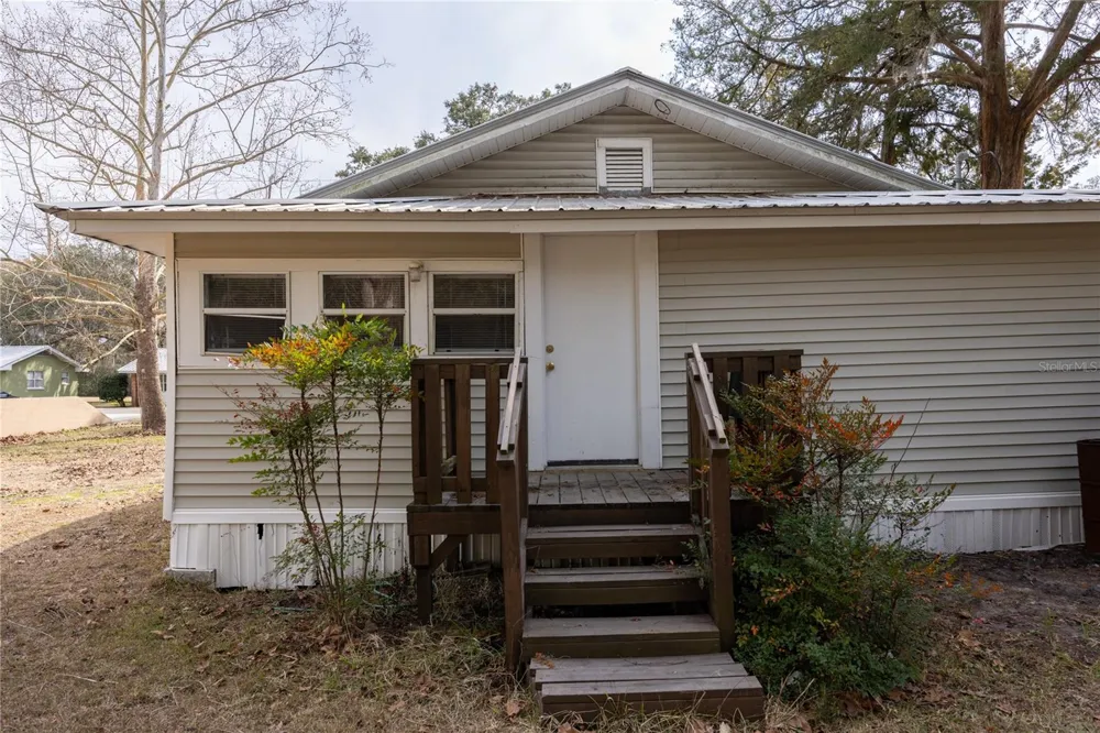 1001 NE 2ND AVENUE Trenton, FL 32693