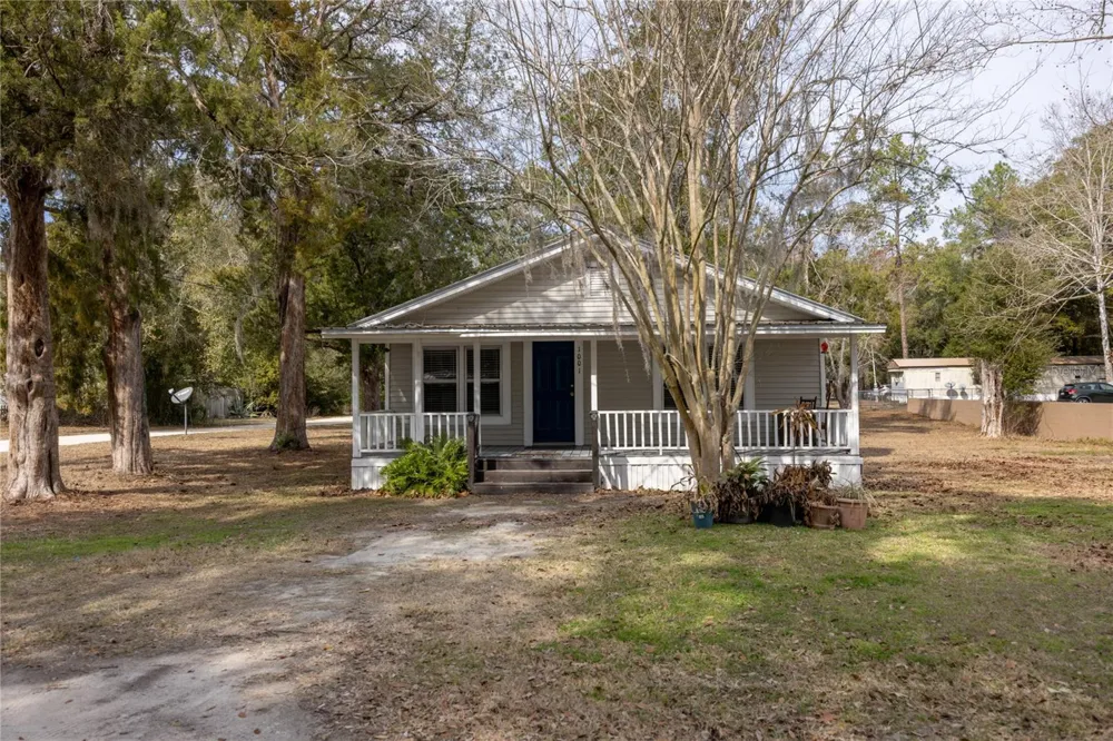 1001 NE 2ND AVENUE Trenton, FL 32693