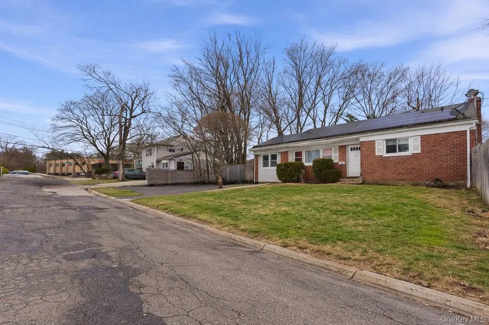 45 Oakley Drive Huntington Station, NY 11746