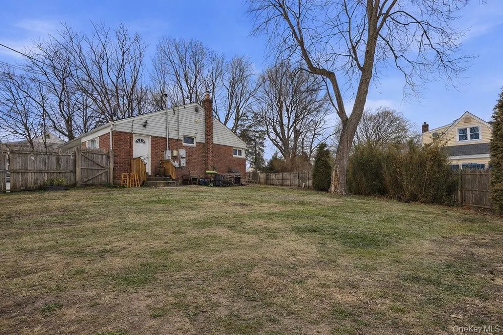 45 Oakley Drive Huntington Station, NY 11746