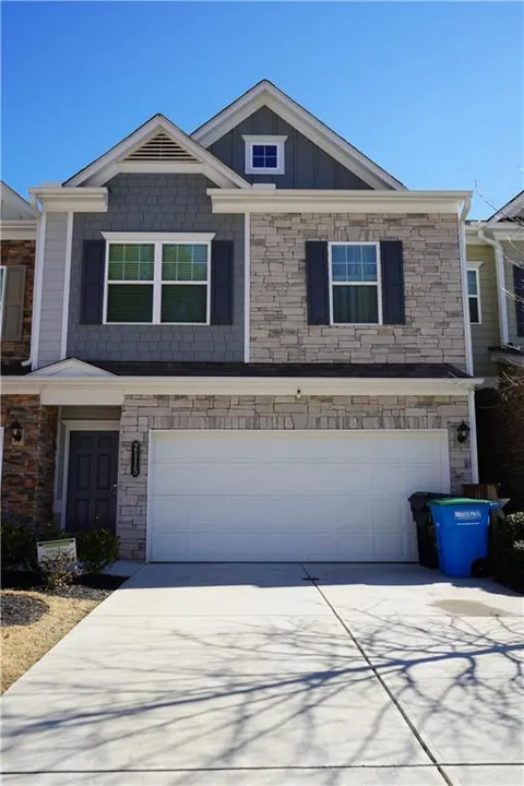 2115 Ravencliff Dr