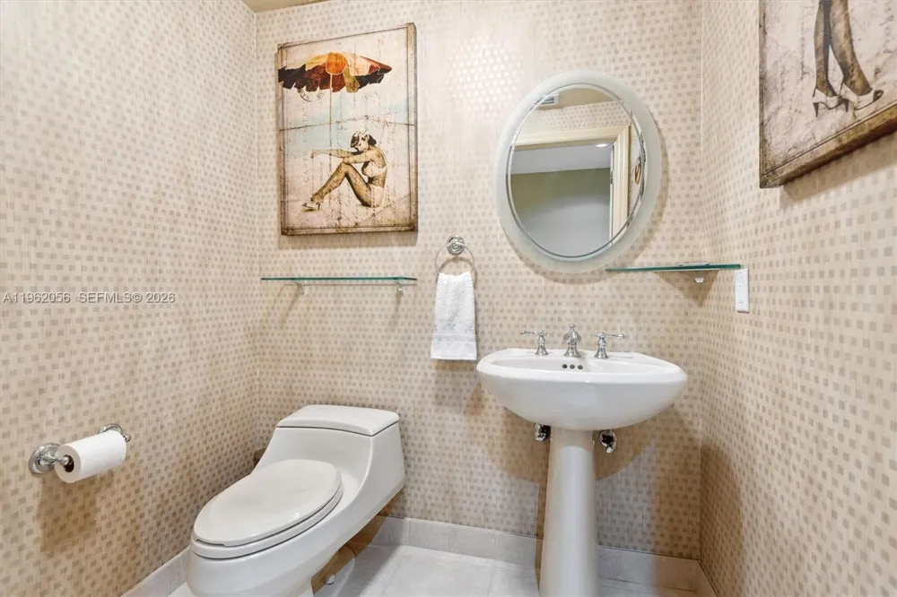 6051 Ocean Dr #602 Hollywood, FL 33019