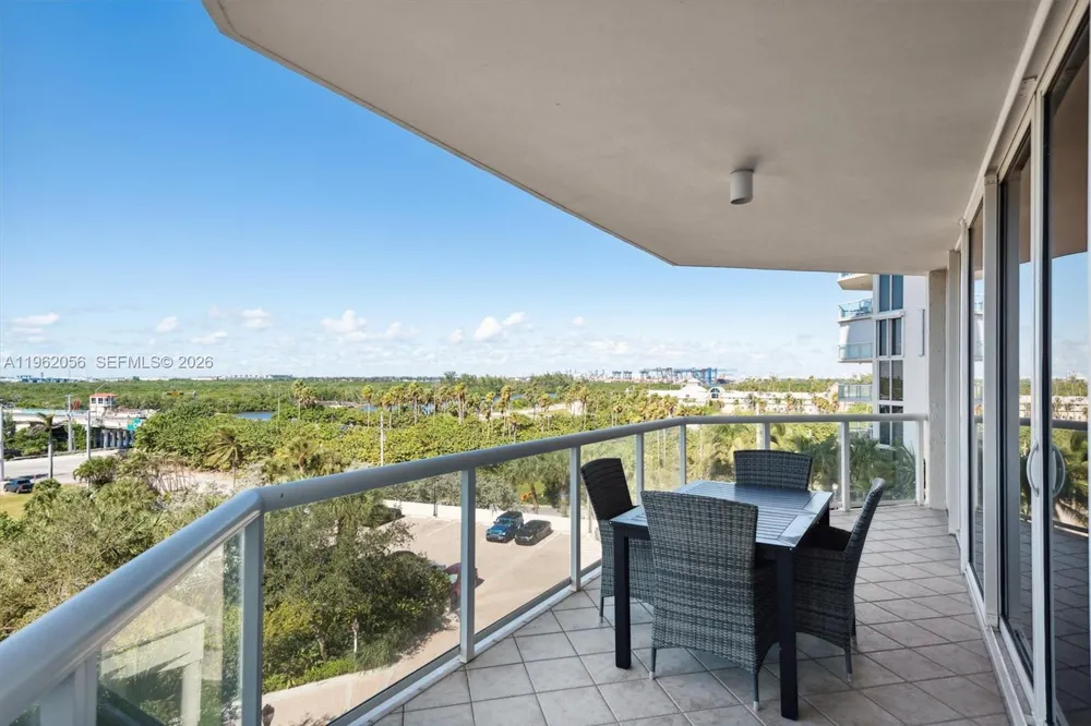 6051 Ocean Dr #602 Hollywood, FL 33019