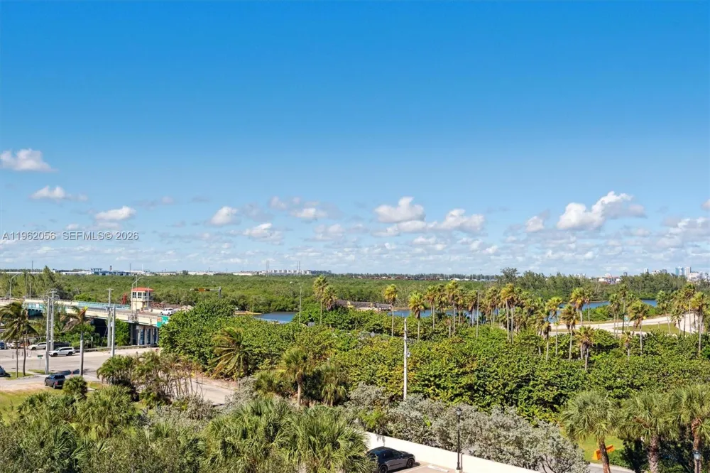 6051 Ocean Dr #602 Hollywood, FL 33019