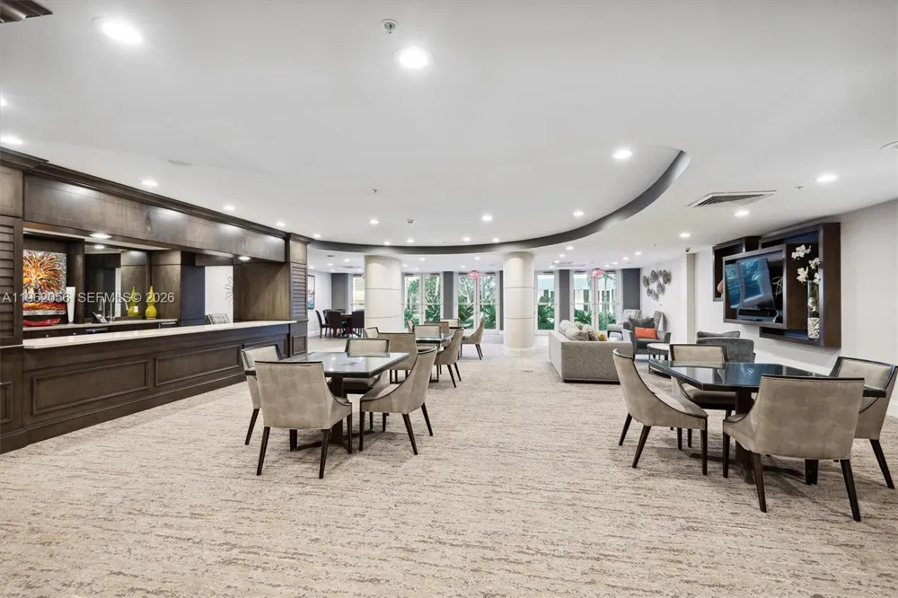 6051 Ocean Dr #602 Hollywood, FL 33019