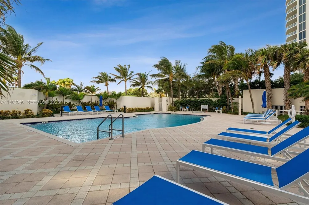 6051 Ocean Dr #602 Hollywood, FL 33019