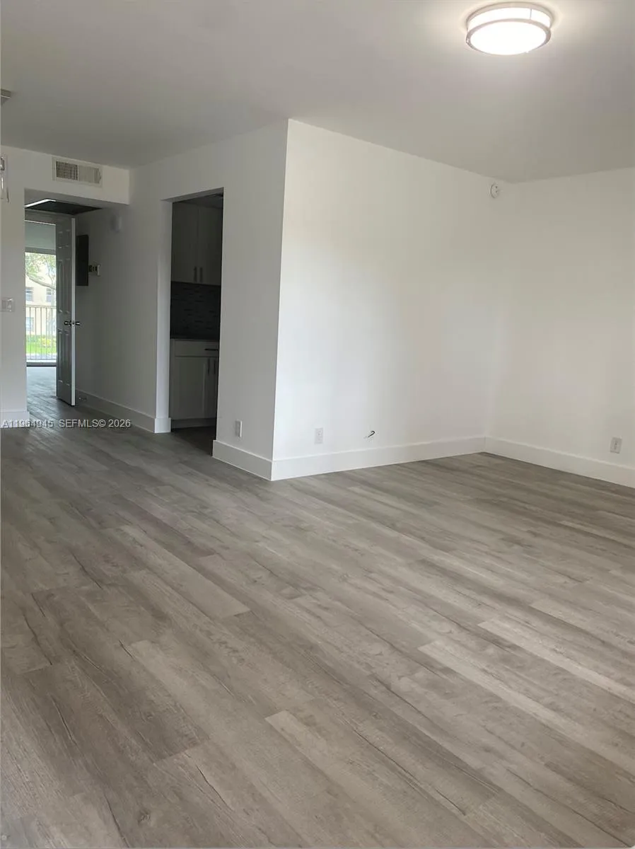 13455 SW 9th Ct #203J Pembroke Pines, FL 33027