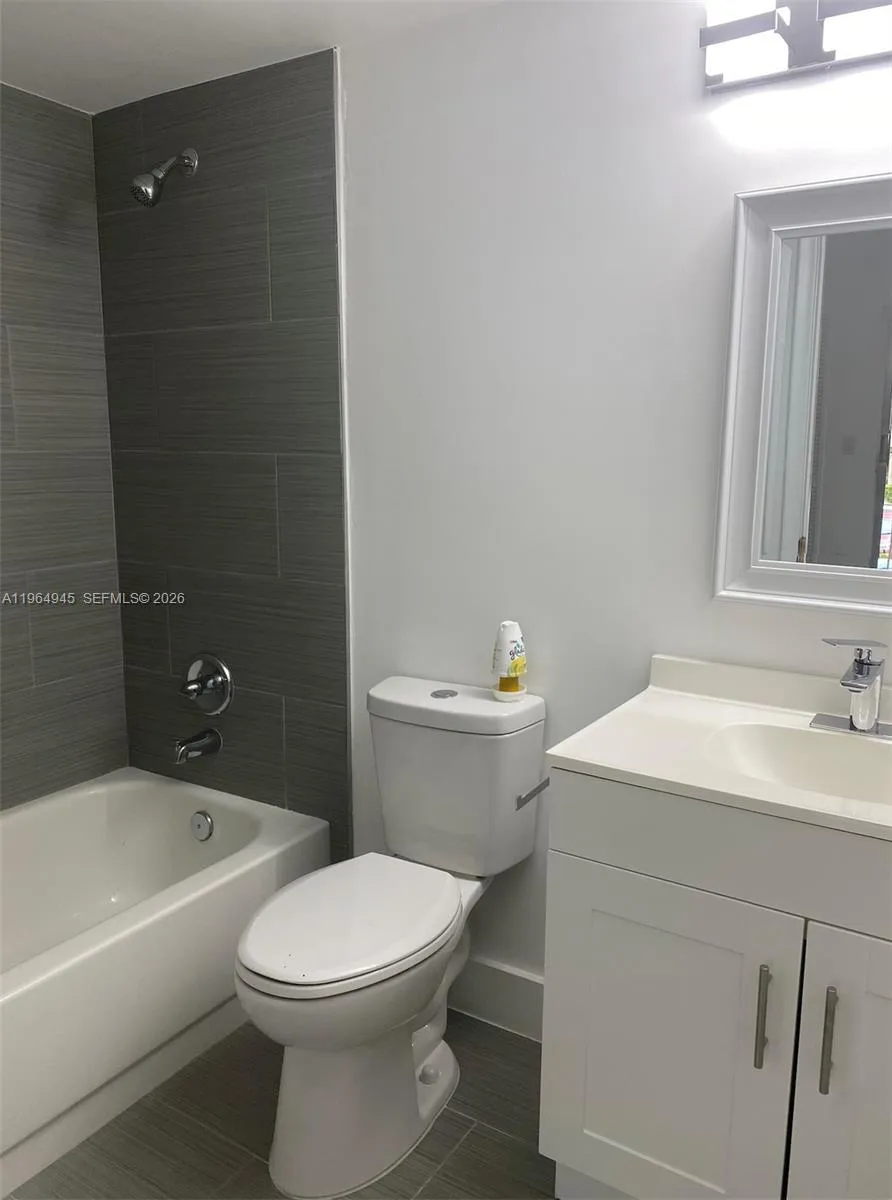 13455 SW 9th Ct #203J Pembroke Pines, FL 33027