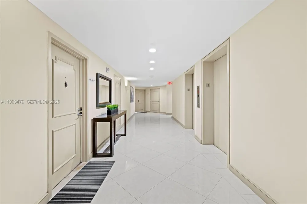 4201 Ocean Blvd #208 Boca Raton, FL 33431