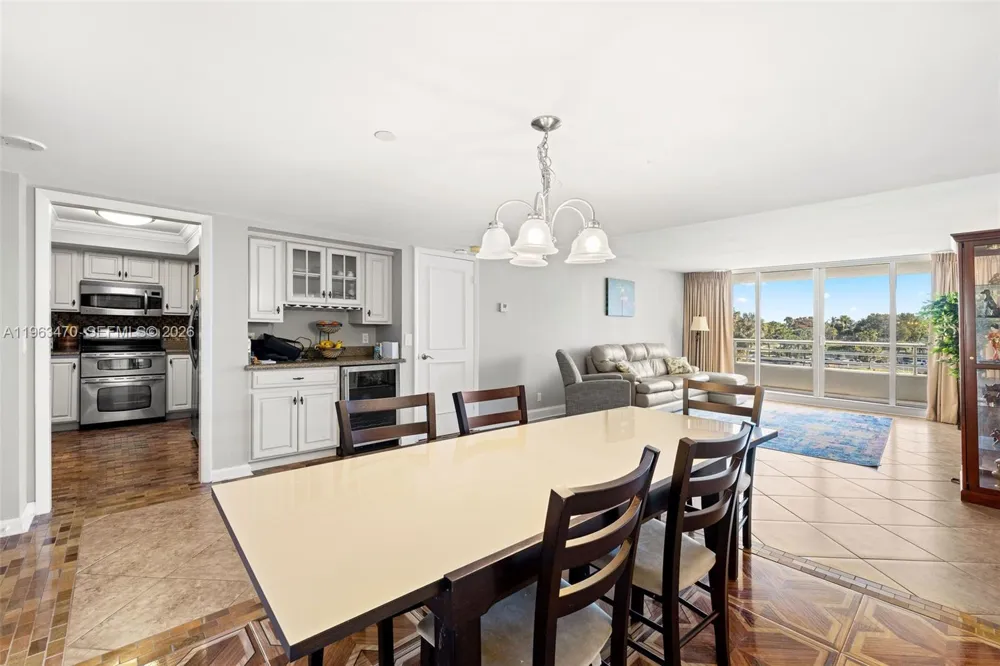 4201 Ocean Blvd #208 Boca Raton, FL 33431