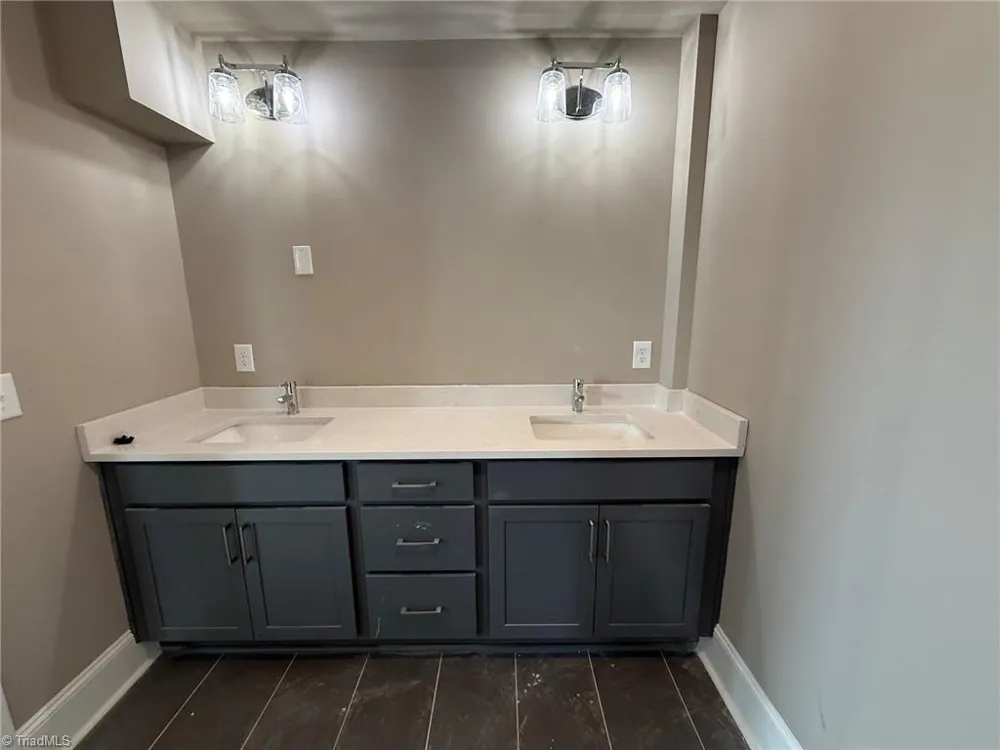 3405 Ocean Drive Emerald Isle, NC 28594