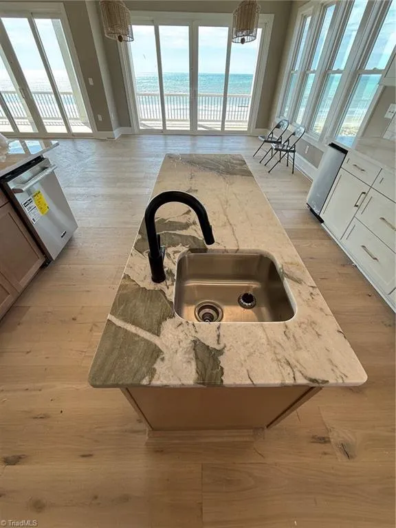 3405 Ocean Drive Emerald Isle, NC 28594