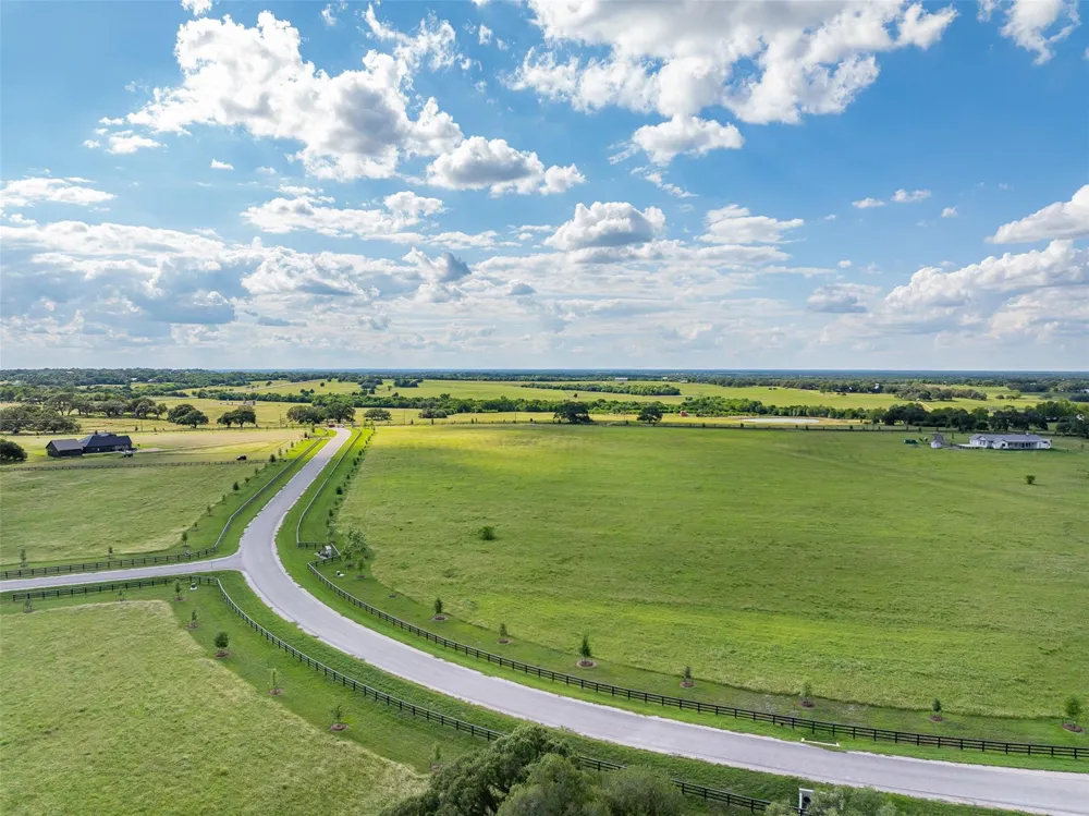 5101 Hartfield Rd - Tract 9 Round Top, TX 78954