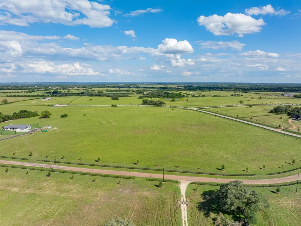 109 Hartfield Hill Ln - Tract 13 Round Top, TX 78954