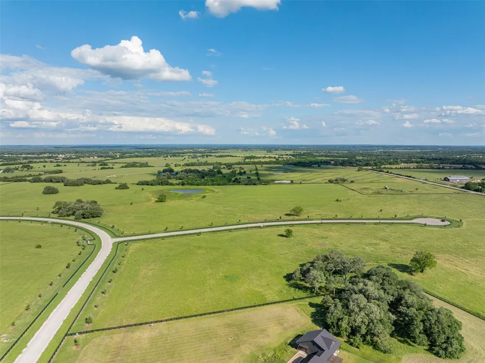 101 Hartfield Meadow Ln - Tract 20 Round Top, TX 78954