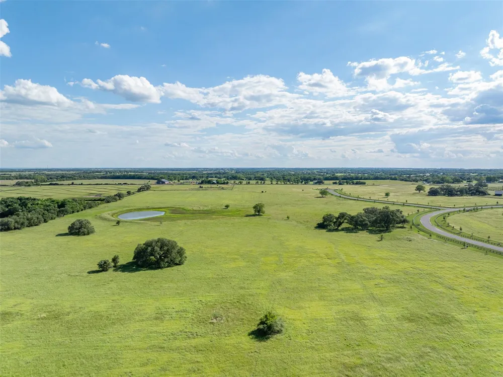 101 Hartfield Meadow Ln - Tract 20 Round Top, TX 78954